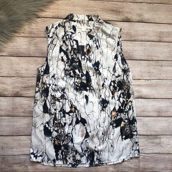 Cooper‎ & Ella Woman's Sleeve Less V-neck Blouse - Picture 3 of 7